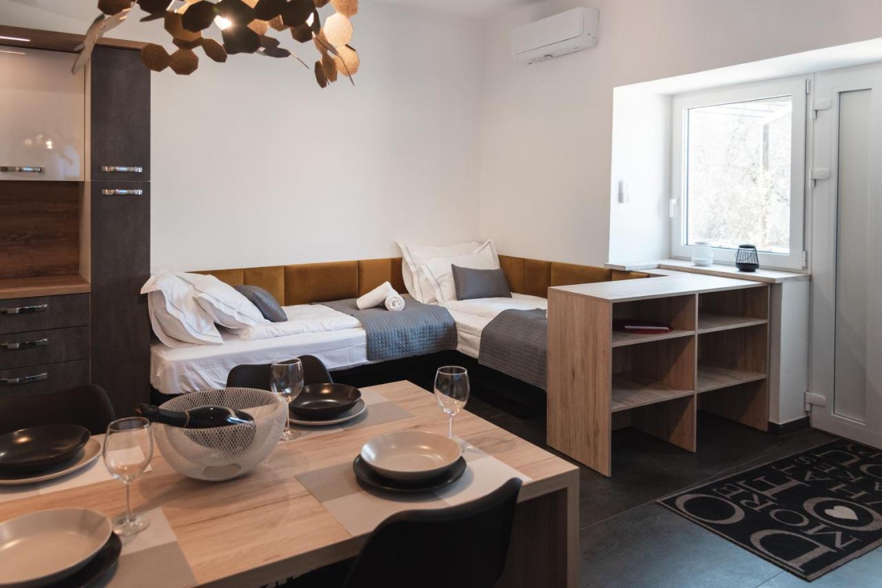 Hisa Kapis With Hot Tube Διαμέρισμα Κόπερ Εξωτερικό φωτογραφία